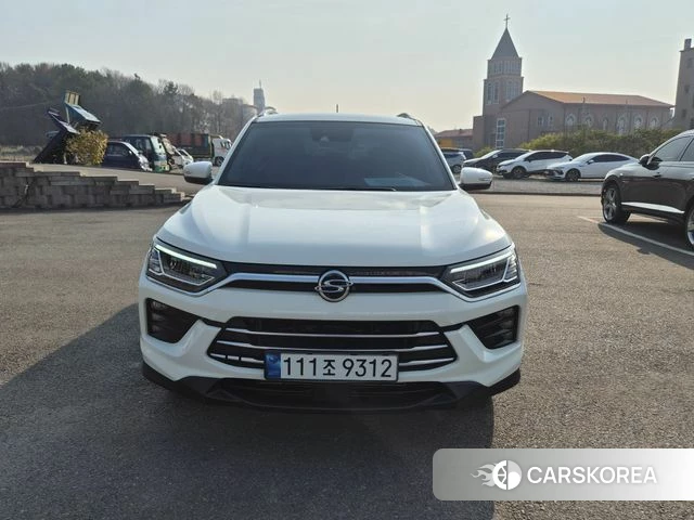 Ssangyong Beautiful Korando 2019 Белый из Кореи