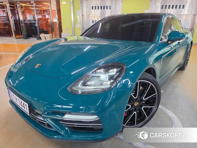 Porsche Panamera (971) 2019 Серебристо-серый из Кореи