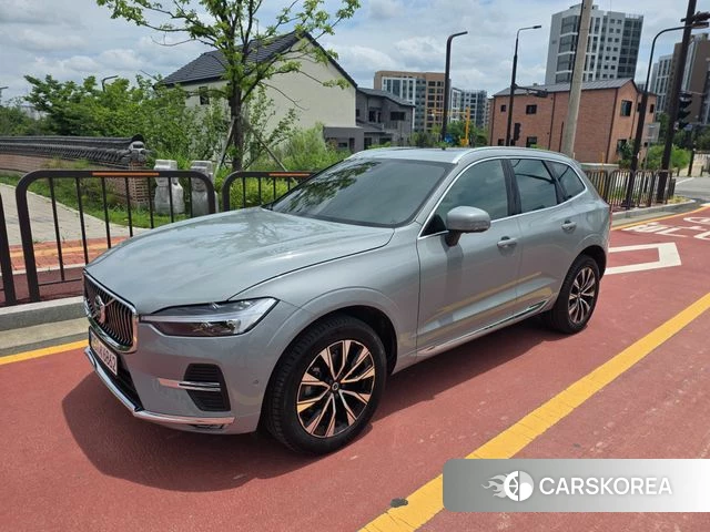 Volvo XC60 second Generation 2023 Серый из Кореи