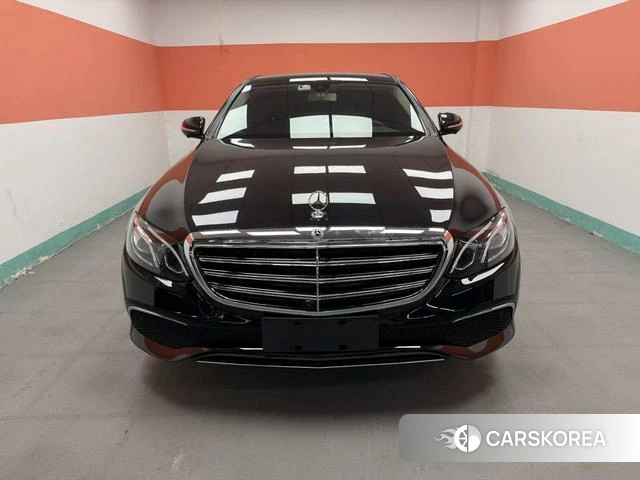 Mercedes-Benz E-class 2018 Черный из Китая