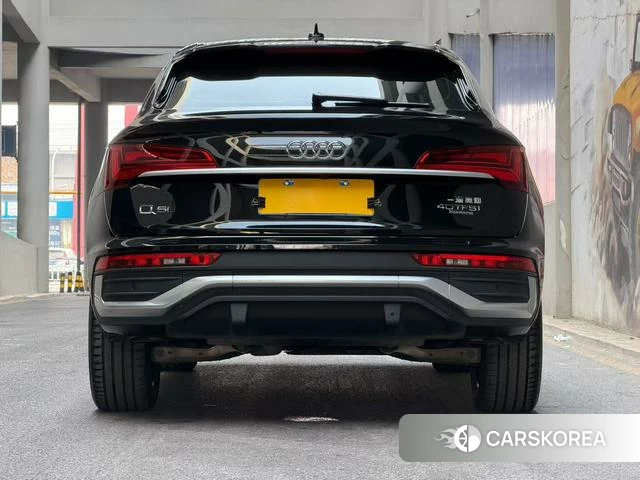 Audi Q5L Sportback 2023 Черный из Китая