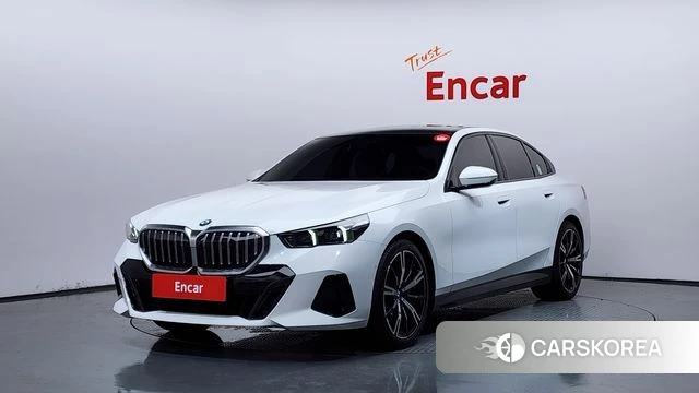 BMW 5 Series (G60) 2026 Белый из Кореи