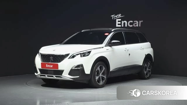 Peugeot 5008 second generation 2019 Белый из Кореи