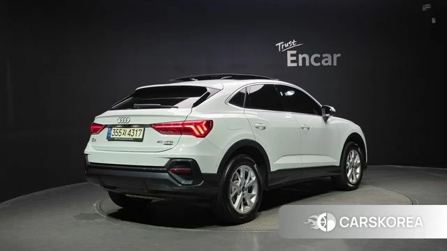 Audi Q3 (F3) 2023 Белый из Кореи