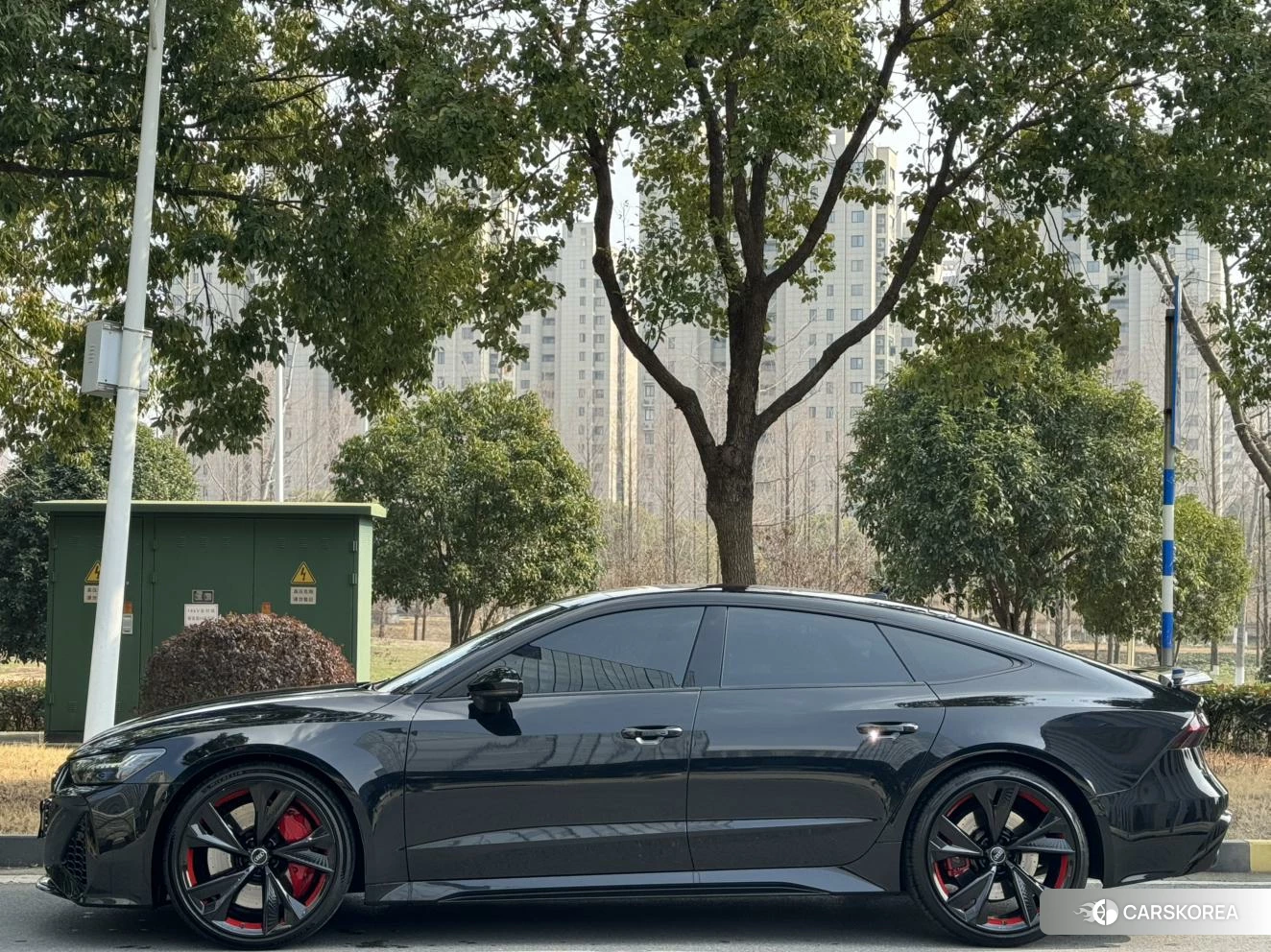 Audi RS 7 2021 Черный из Китая
