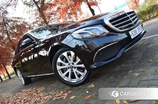 Mercedes-Benz E-Class W213 2018 Черный из Кореи