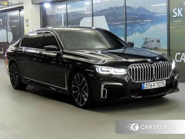 BMW 7 Series (G11) 2021 Черный из Кореи