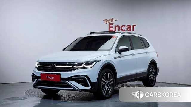 Volkswagen Tiguan Allspace 2023 Белый из Кореи