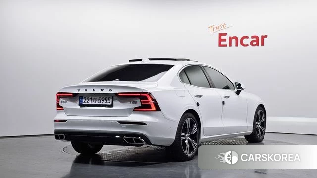 Volvo S60 3rd generation 2019 Белый из Кореи