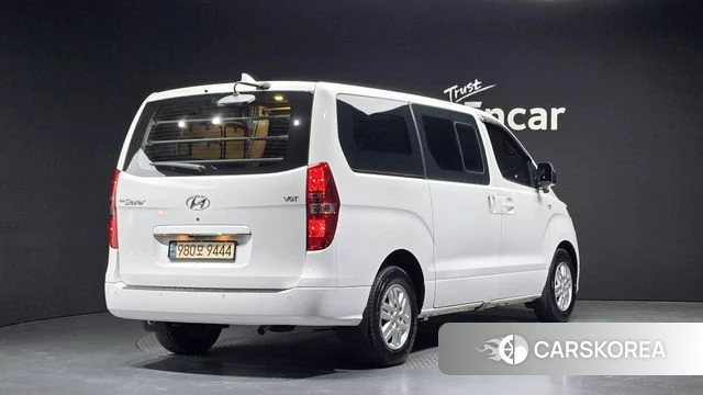 Hyundai The New Grand Starex 2018 Белый из Кореи