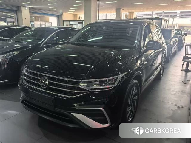 Volkswagen Tiguan L 2022 Черный из Китая