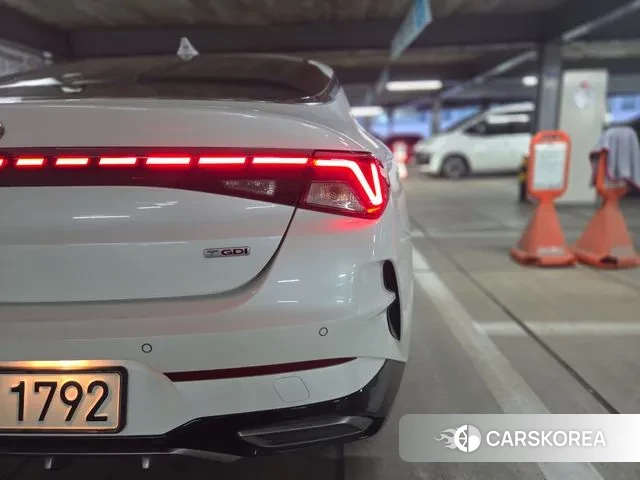 Kia K5 3rd generation 2021 Белый из Кореи