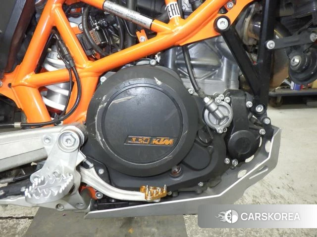 Engine photo
