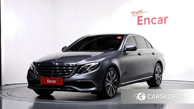Mercedes-Benz E-Class W213 2019 Серый из Кореи