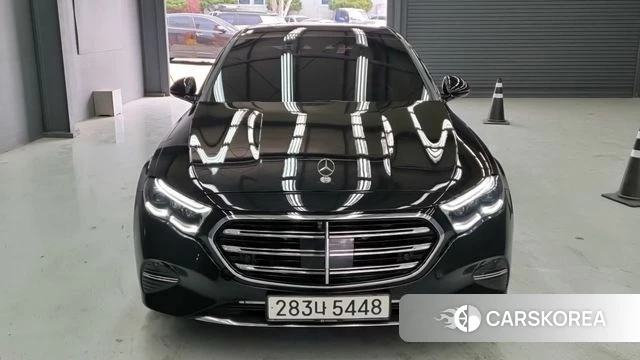 Mercedes-Benz E-Class W214 2024 Черный из Кореи