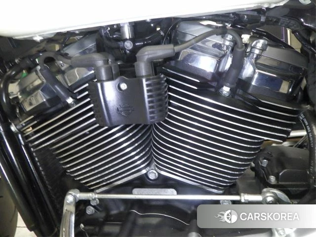 Engine photo