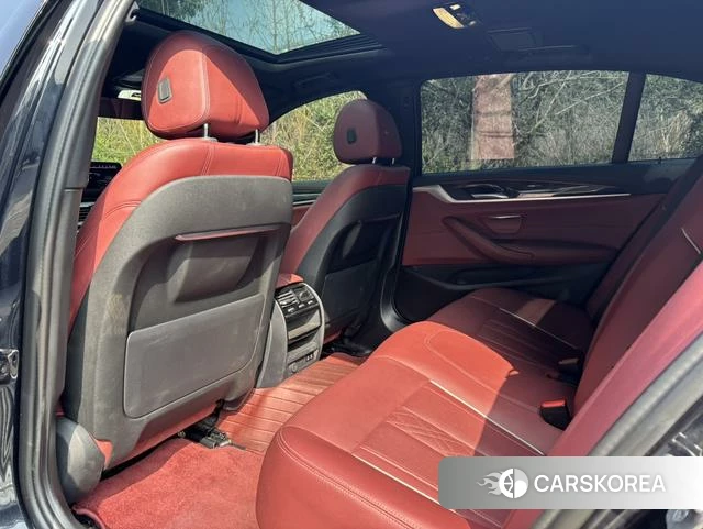 BMW 5 series 2022 Черный из Китая