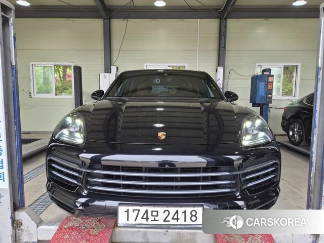 Porsche Cayenne (PO536) 2020 Черный из Кореи