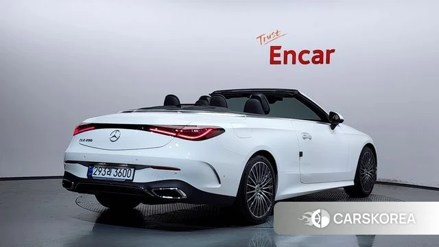 Mercedes-Benz CLE-Class C236 2024 Белый из Кореи