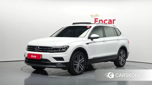 Volkswagen Tiguan Allspace 2018 Белый из Кореи
