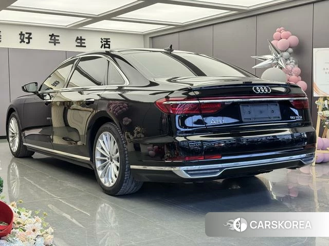 Audi A8 2021 Черный из Китая