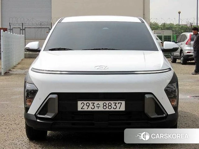 Hyundai Kona (SX2) 2023 Белый из Кореи