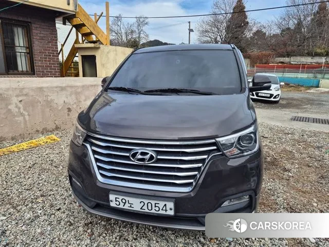 Hyundai The New Grand Starex 2019 Коричневый двухцветный из Кореи