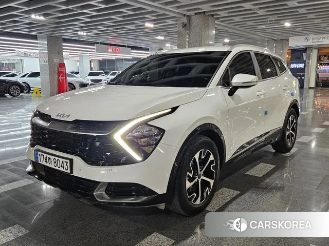 Kia Sportage 5th Generation Hybrid 2023 Белый из Кореи