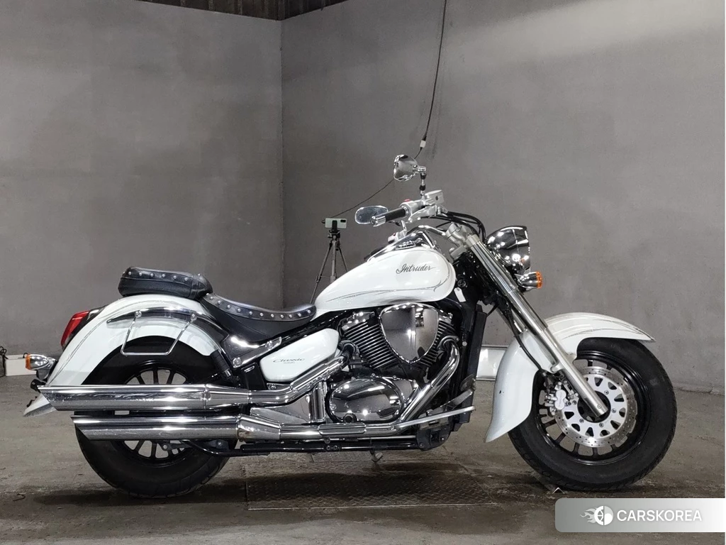Проданный Suzuki INTRUDER 400 CLASSIC 2012 из Японии