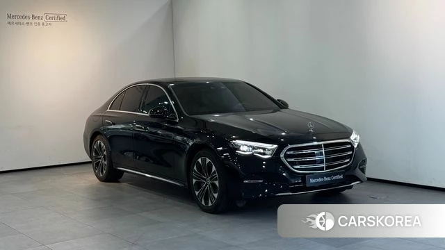 Mercedes-Benz E-Class W214 2026 Черный из Кореи