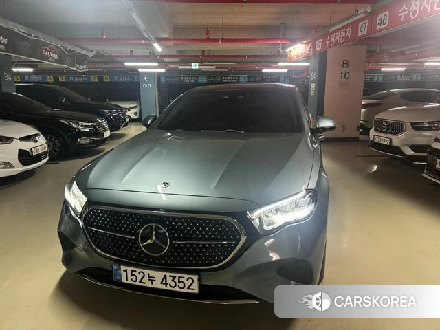 Mercedes-Benz E-Class W214 2025 Небесно-голубой из Кореи