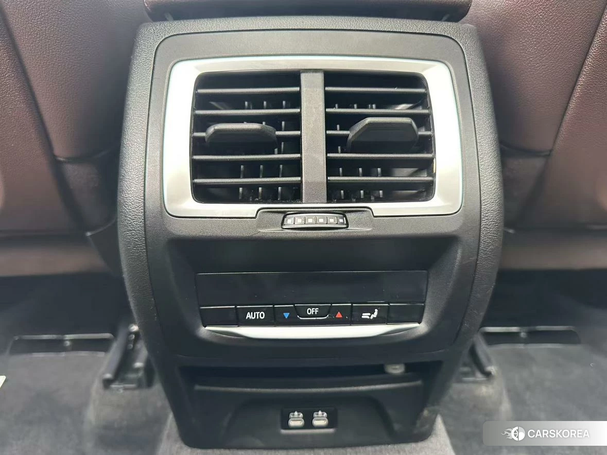 BMW iX3 2021 Черный из Китая