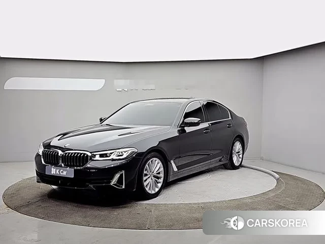 BMW 5 Series (G30) 2022 Серый из Кореи