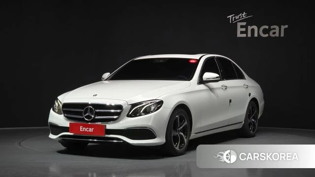 Mercedes-Benz E-Class W213 2020 Белый из Кореи