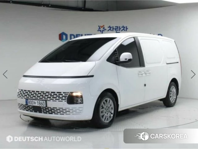 Hyundai Staria 2025 Белый из Кореи