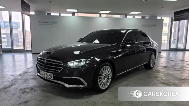 Mercedes-Benz E-Class W213 2021 Серый из Кореи