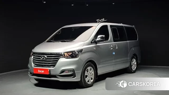 Hyundai The New Grand Starex 2018 Серебристо-серый из Кореи