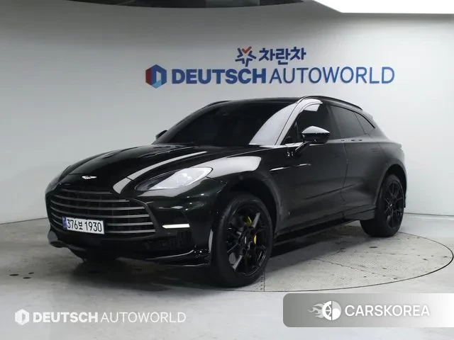 Aston Martin DBX 2023 Темно-зеленый из Кореи