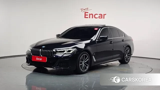 BMW 5 Series (G30) 2022 Черный из Кореи