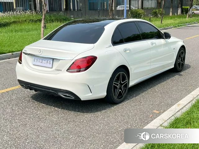 Mercedes-Benz Class C 2021 Белый из Китая