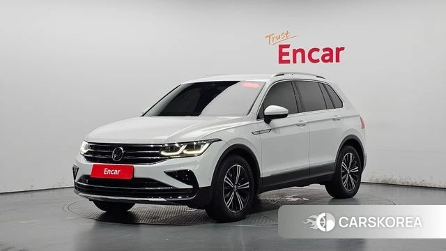 Volkswagen Tiguan second Generation 2022 Белый из Кореи