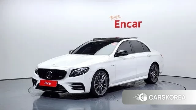 Mercedes-Benz E-Class W213 2019 Белый из Кореи