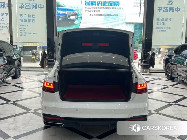 Audi A4L 2024 Белый из Китая