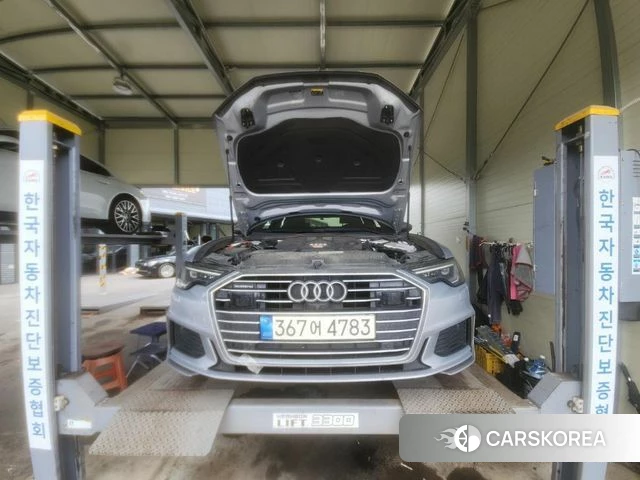Audi A6 (C8) 2021 Серый из Кореи
