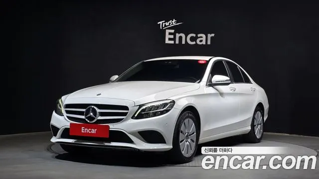 Mercedes-Benz C-Class W205 2019 Белый из Кореи