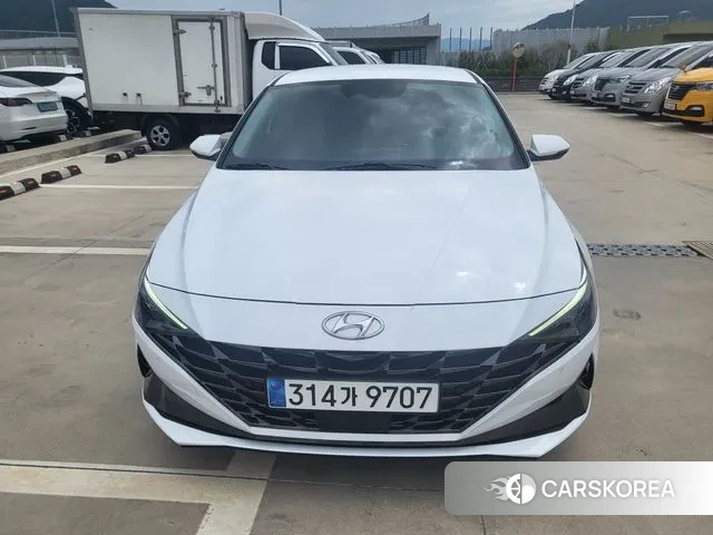 Hyundai Avante (CN7) 2020 Белый из Кореи