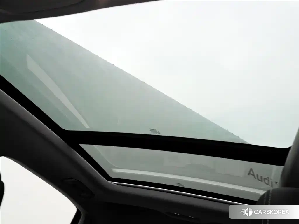 Audi A4L 2024 Белый из Китая, фото 2