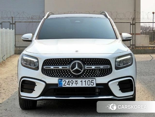 Mercedes-Benz GLB-Class X247 2024 Белый из Кореи