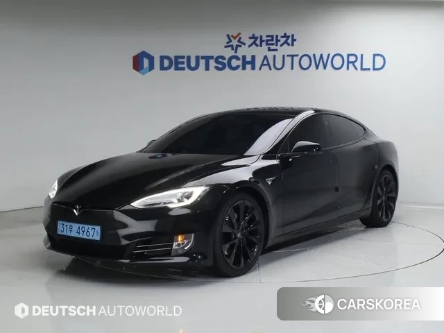 Tesla Model S 2018 Черный из Кореи