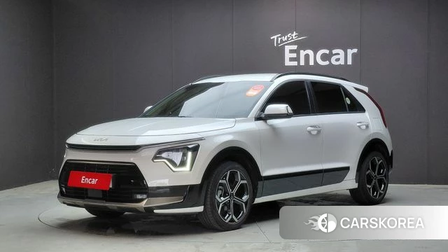 Kia Di Ol Nu Niro 2022 Белый из Кореи
